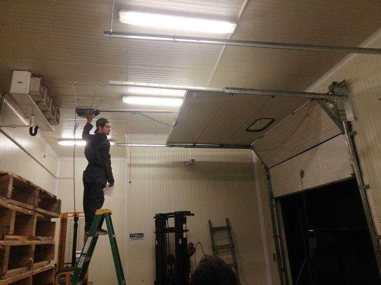Puertas y Puertas - Fabricación, instalación, mantenimiento y reparación de acceso para puerta vehicular y peatonal